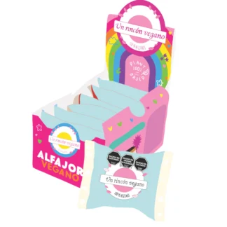 UN RINCON VEGANO, alfajor con relleno de dulce de leche y baño de chocolate blanco, 6u.